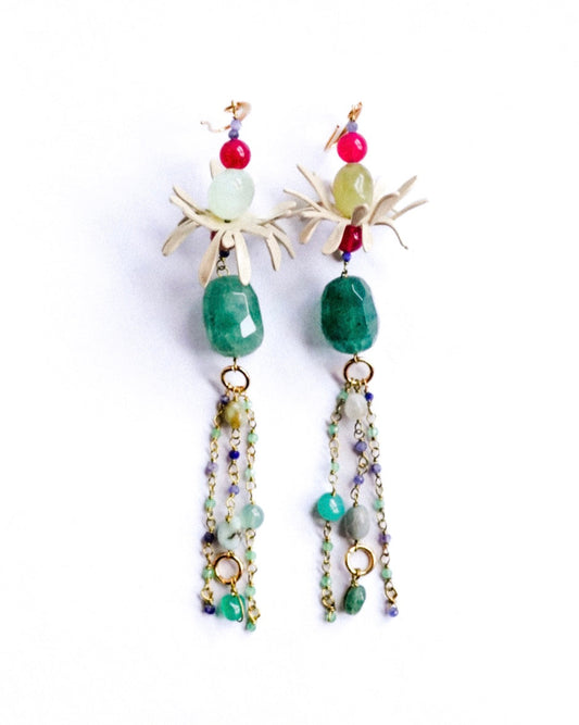 Pendientes de margarita con rayo esmeralda
